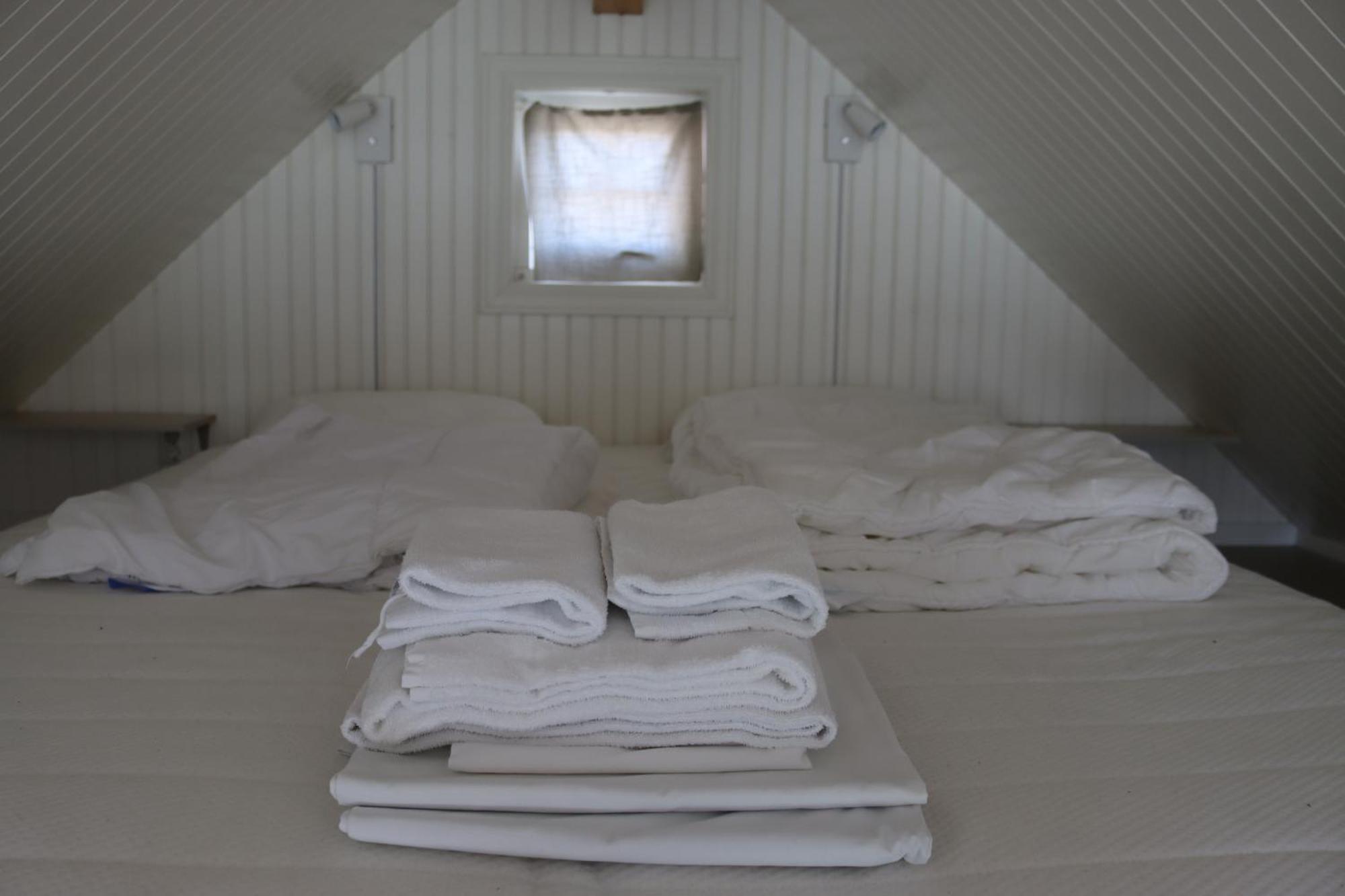 Valen Cabins In Reine Exterior photo